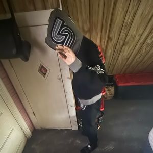 Meet your Posher, Shamir